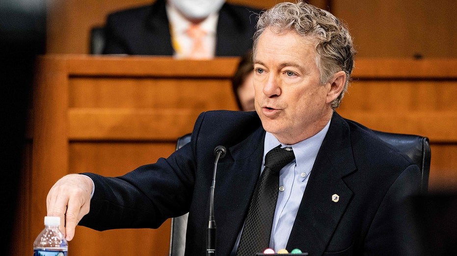 el-senador-rand-paul-se-compromete-a-aprobar-las-elecciones-del-gabinete-de-trump-“lo-mas-rapido-posible”